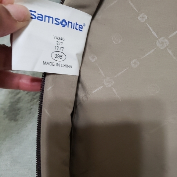Samsonite Wheat Brown Briefcase - Picture 7 of 16